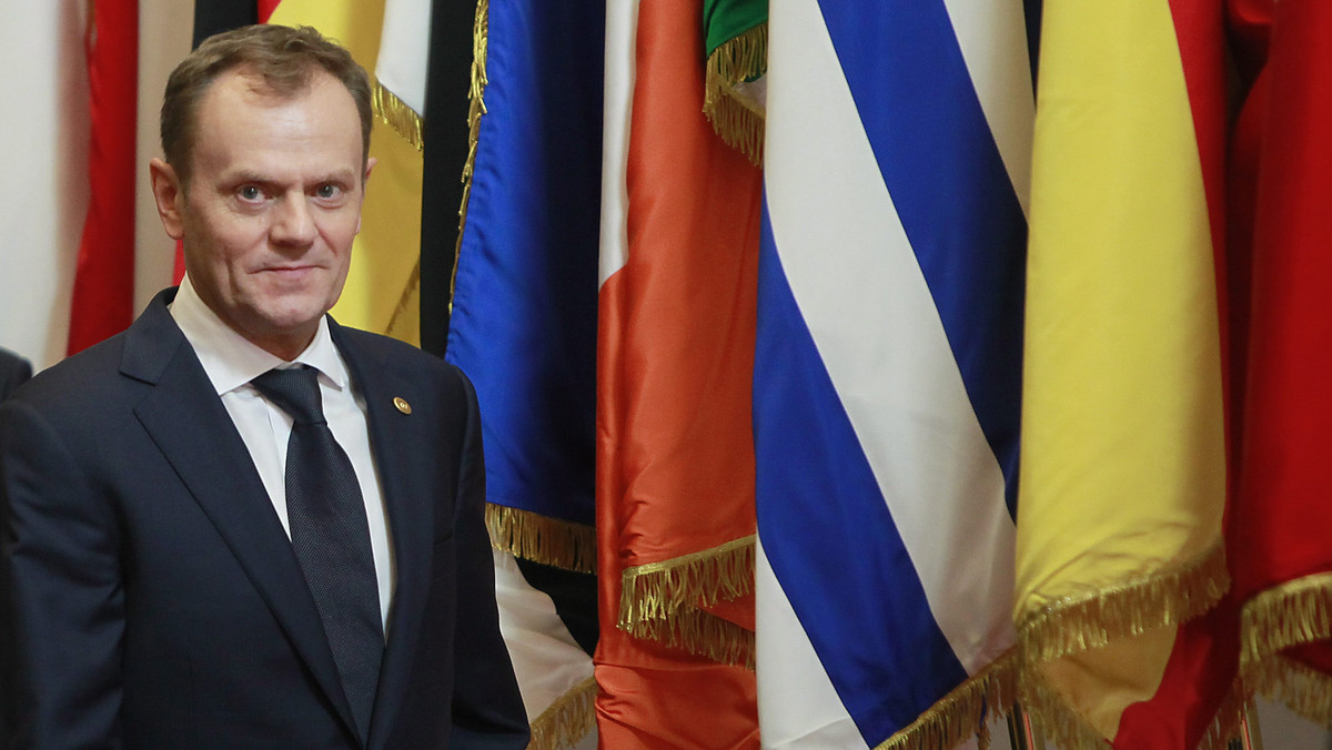 W poniedziałek premier Donald Tusk udaje się z wizytą do Brukseli, gdzie weźmie udział w rozpoczęciu negocjacji nt. umów handlowych między UE a Gruzją i Mołdawią. Z kolei w środę w Strasburgu na forum Parlamentu Europejskiego Tusk podsumuje polską prezydencję.