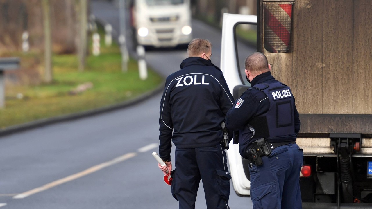 Ilu migrantów Niemcy wycofali do Polski? Konkretne dane