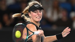 australian open. fręch jeden mecz grała na dwóch kortach