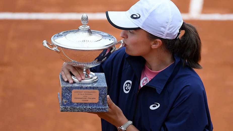 Iga Świątek faworytką bukmacherów, Roland Garros 2021 - Sport