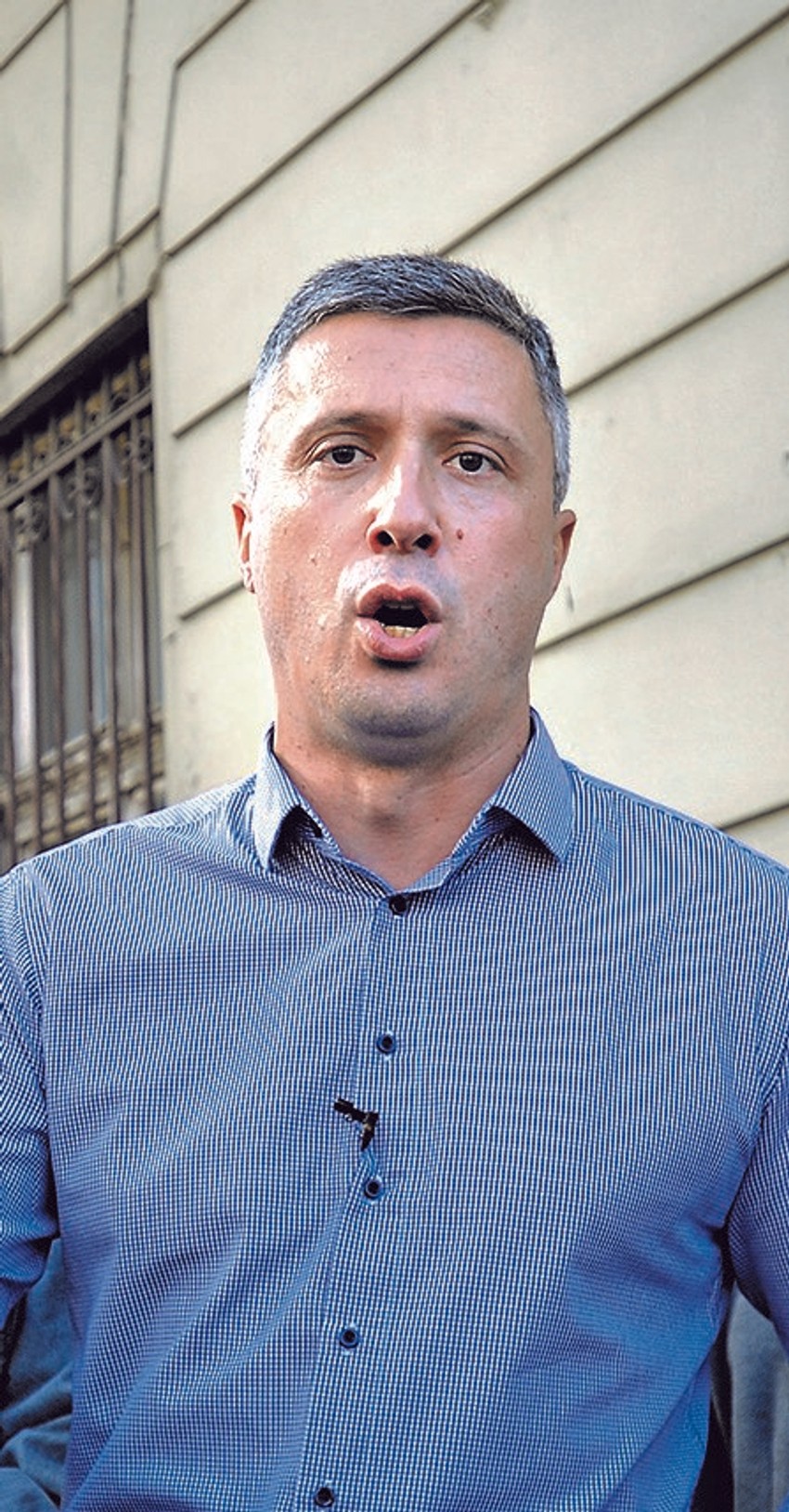 Ksenofobični ispad Obradovića kroz javno zalaganje za uvođenje vojno-policijske diktature u Srbiji 