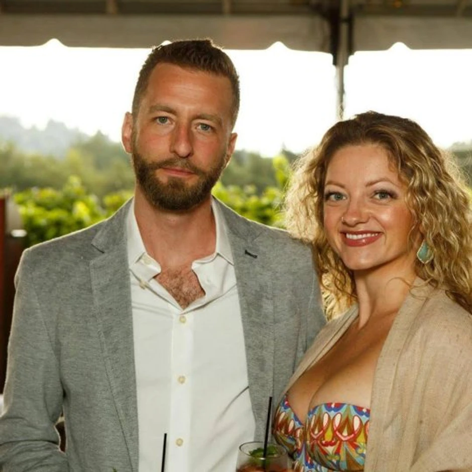 J.R. Storment sa suprugom Džesokom Brendiz