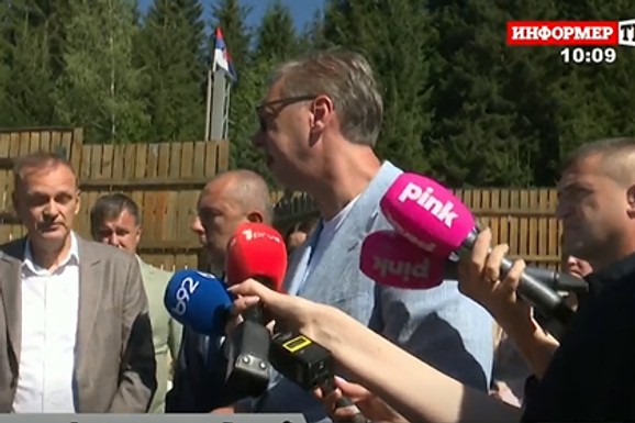"Ne može da se desi da nekog ne primiš, Dragane!" Vučić predsedniku opštine Prijepolje: Imam više od 100 prijava na portalu "Ko si bre ti"