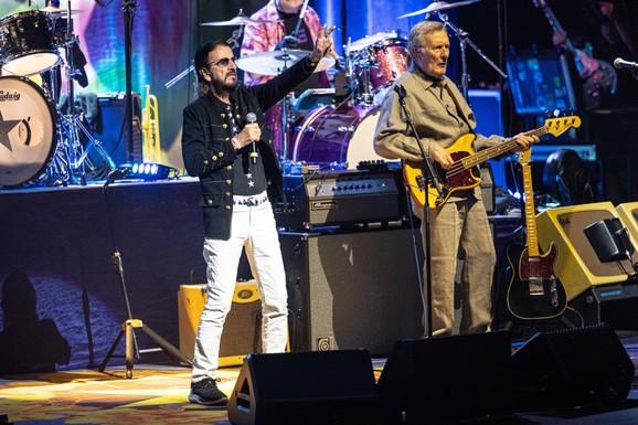 RINGO STAR NE STAJE NI U 86. GODINI Legenda "Bitlsa" kreće na novu turneju: "Prava je radost što i danas sviram i pevam"