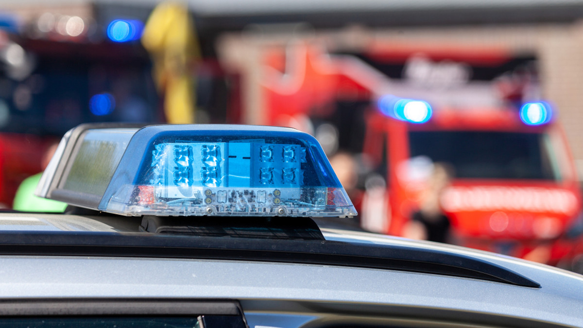 Policja zatrzymała 68-letniego mężczyznę, podejrzewanego o zabójstwo w Gdańsku 65-letniej konkubiny oraz zranienie nożem 62-latka. Sprawca sam zadzwonił na telefon alarmowy.