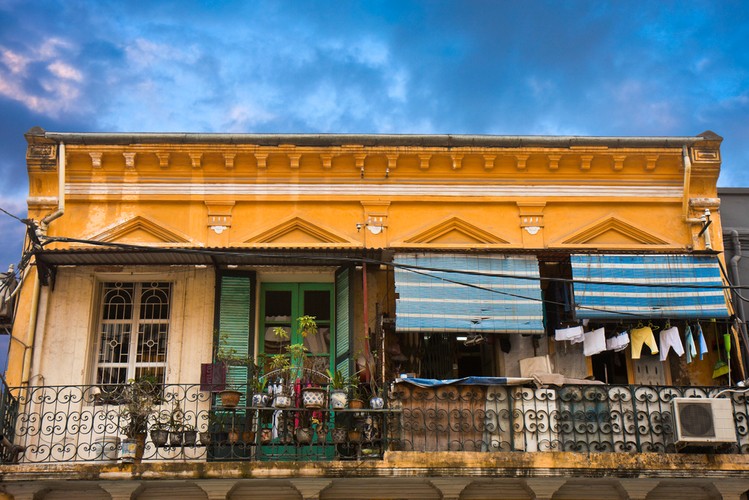 2. miejsce: Hanoi – największe i najtańsze miasto w Wietnamie. Uwielbiane przez turystów ze względu na swój dawny kolonialny charakter, który łączy architekturę francuską i azjatycką. Do tego wszystkiego dochodzi naprawdę smaczne jedzenie. Dzienny koszt pobytu w Hanoi można zamknąć w kwocie 16,51 USD.