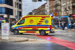 Kobieta zmarła w lokalu wyborczym. Przerwane głosowanie