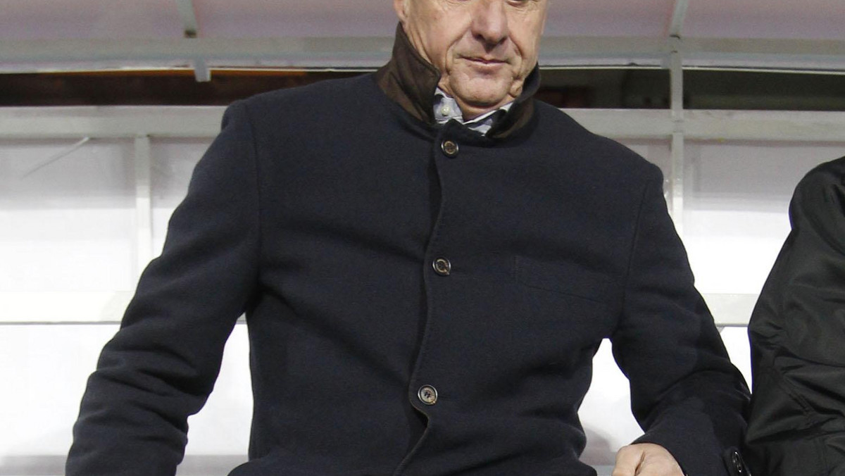 Johan Cruyff oczekuje od władz Realu Madryt przeprosin pod adresem Barcelony. Sprawa dotyczy kwestii kontroli dopingowych, z jakich niezadowoleni mieli być działacze Królewskich. Podobno ich zdaniem w katalońskim klubie pracują lekarze o "wątpliwej reputacji".