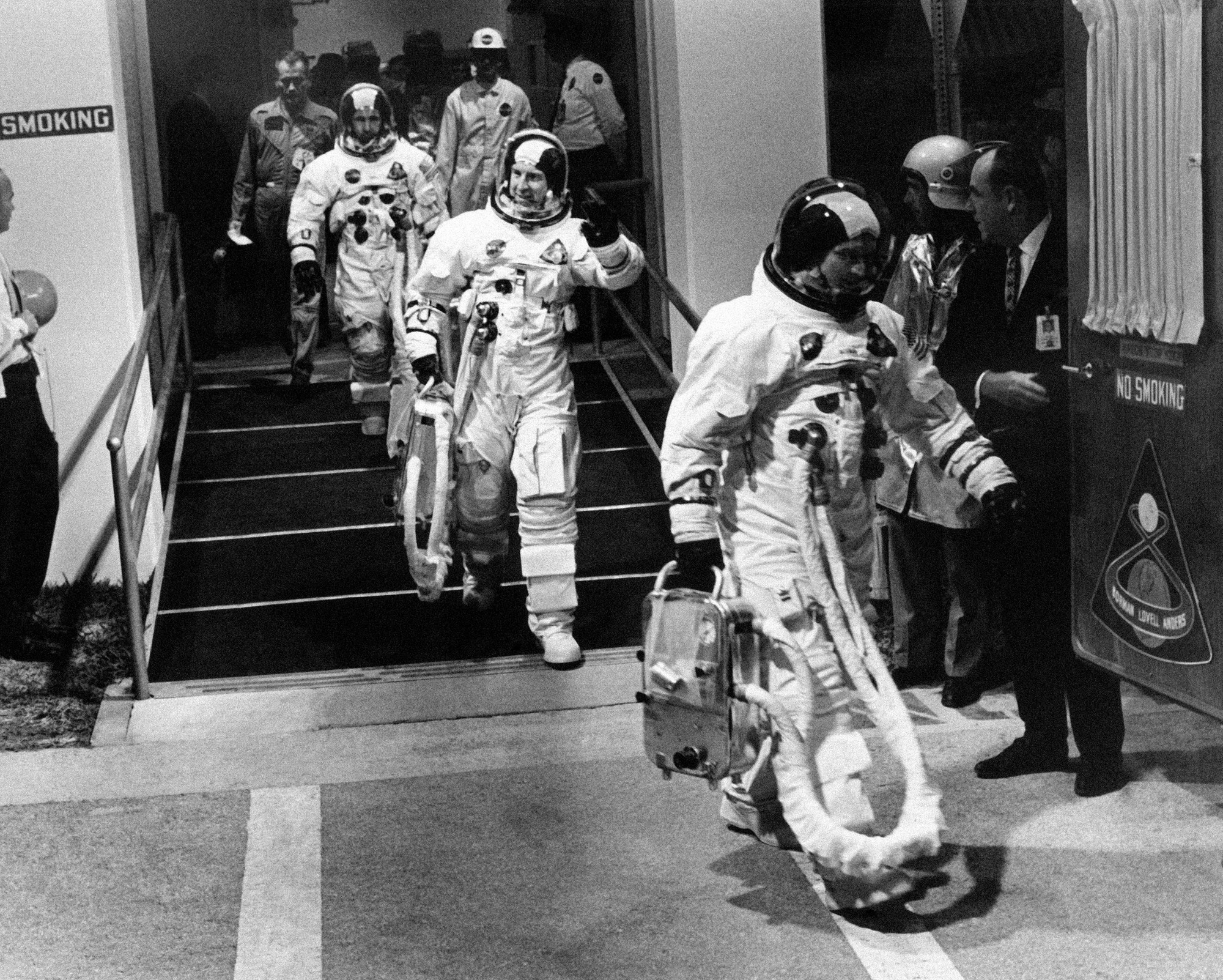 Vo veku 95 rokov zomrel americký astronaut Frank Frederick Borman, veliteľ posádky kozmickej lode Apollo 8, ktorá ako prvá obletela Mesiac.