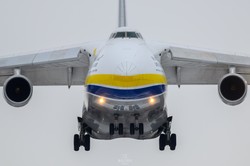 Największy na świecie samolot transportowy AN-124 Rusłan lądował w Łodzi