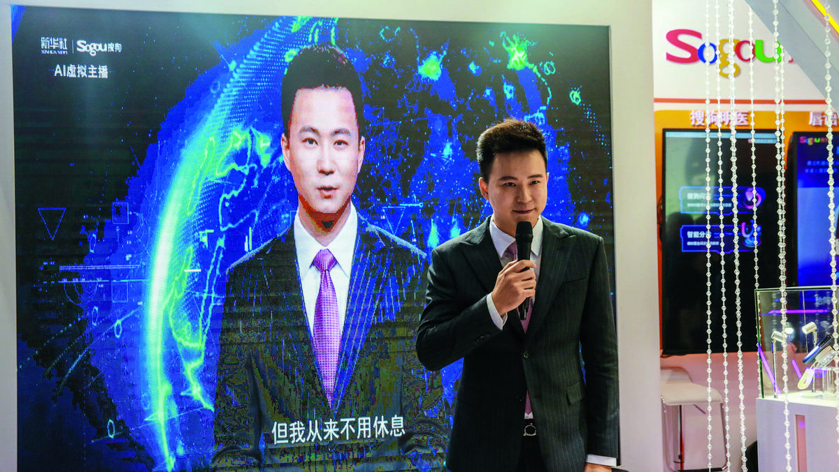 Chiński prezenter wiadomości telewizyjnych i jego cyfrowy awatar.