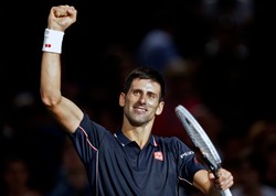 Novak Djokovic pokonał Milosa Raonica w finale turnieju ATP w Paryżu