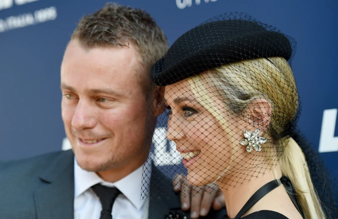 Lejton Hjuit i Bek Hjuit