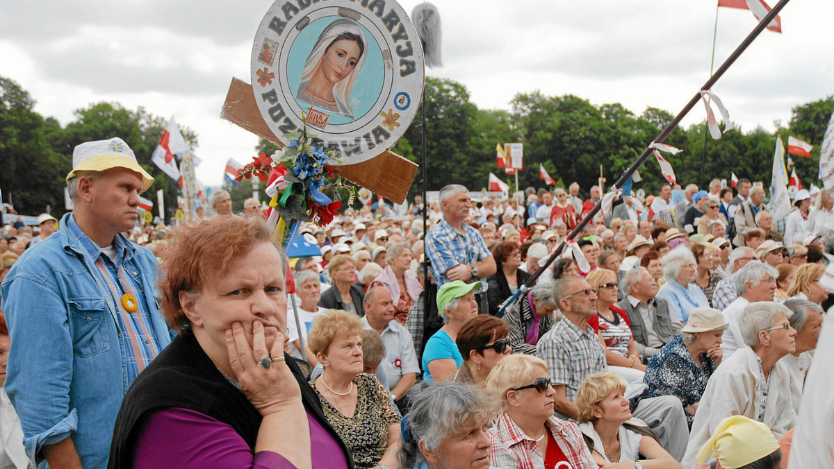 Rządowy program równościowy piętnuje słuchaczy Radia Maryja, żeby zbudować tezę o złym samopoczuciu homoseksualnych aktywistów, twiedzi "Nasz Dziennik".