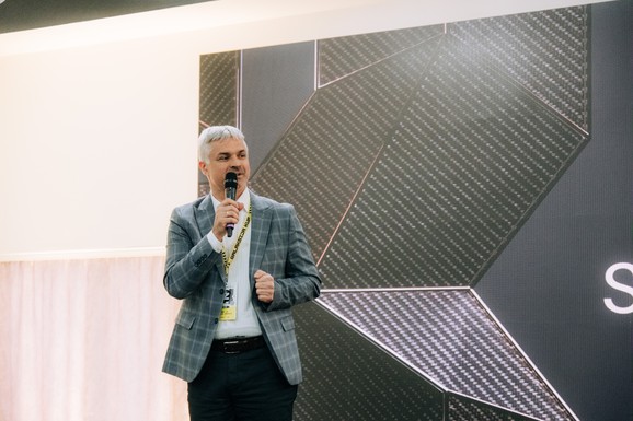 Dr Danijel Danković za "Blic Biznis": Istorijskom uspeh mladih inovatora na "Galaksija kupu", prave čuda pomoću AI