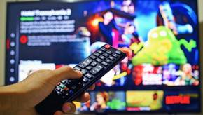 Ist QLED das neue OLED? Beliebte QLED-Fernseher mit 65 Zoll im Vergleich