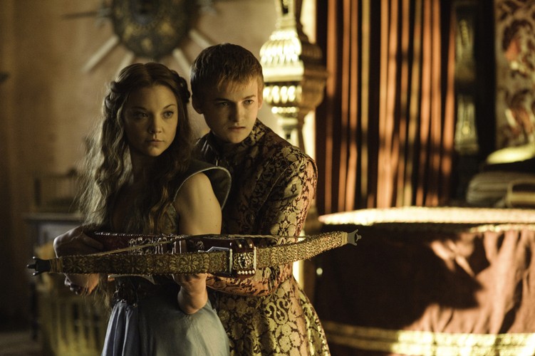 Jack Gleeson i Natalie Dormer w serialu 'Gra o tron'