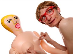 Mówi, że nie ogląda porno? Kłamie!