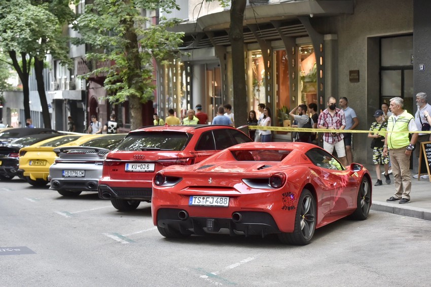 Na događaj su došli turisti iz celog sveta