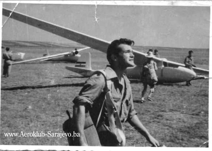 Kao mladić 1950. godine na aerodromu u Sarajevu