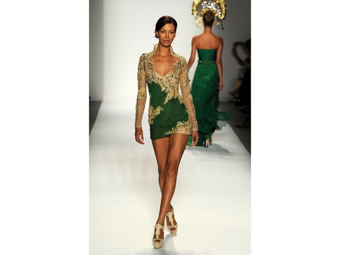 Farah Angsana na Mercedes-Benz Fashion Week Spring 2011