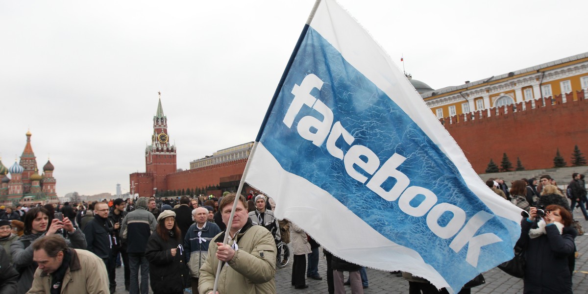 Facebook tymczasowo zmienia politykę dotyczącą mowy nienawiści wobec Putina i rosyjskich oficjeli. Na zdjęciu jedna z antyputinowskich demonstracji w Moskwie kilka lat  temu.