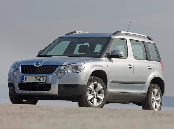 Tajemnicze trio składa się z pojazdów z tzw. preserii, czyli aut wyprodukowanych na linii przygotowanej już do seryjnej produkcji modelu