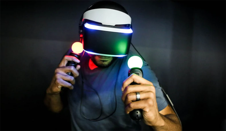 Project Morpheus od Sony ma świetny design, gorzej jest z kwestiami technicznymi - droższa konkurencja pozostaje kilka kroków przed Japończykami