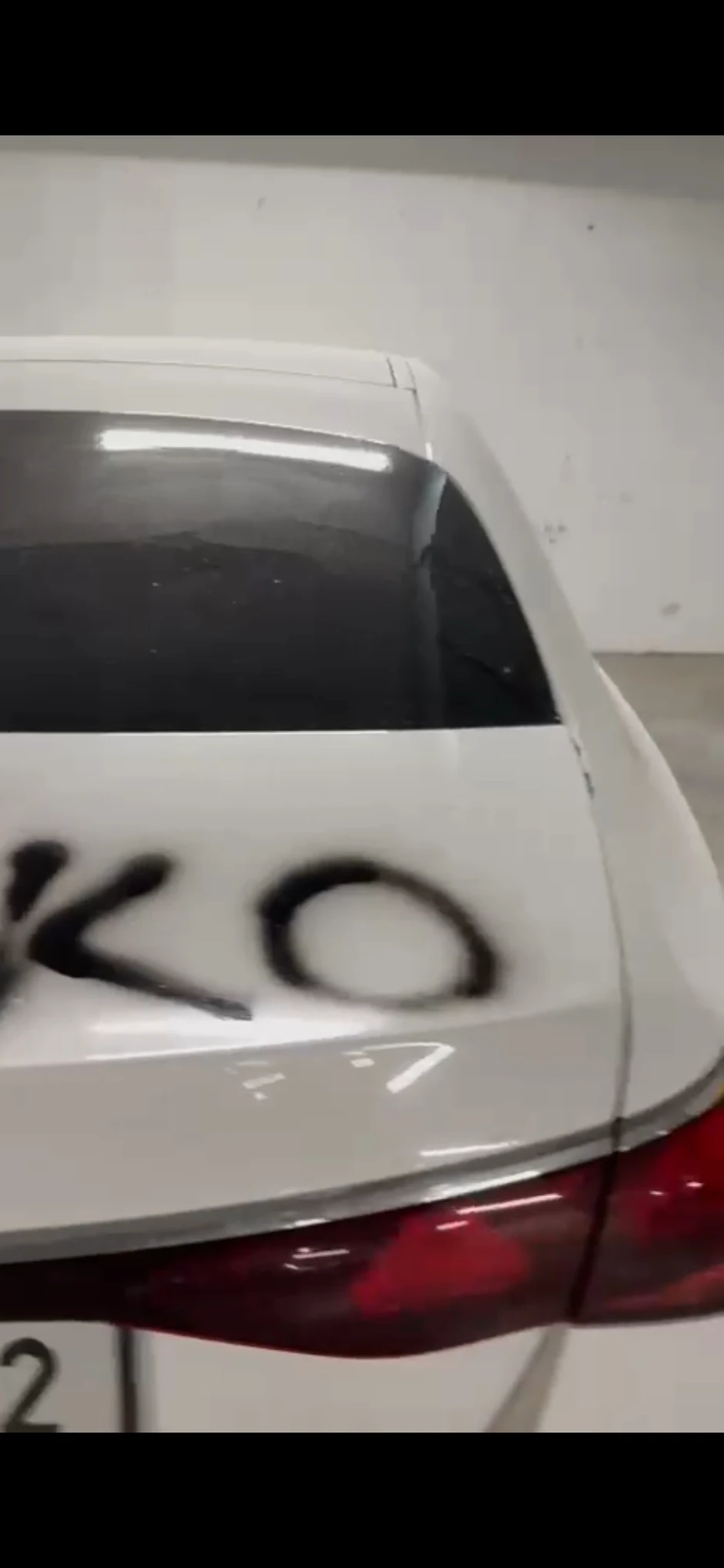 Demoliran auto u Beogradu