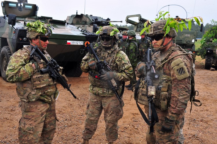 Międzynarodowe ćwiczenia Anakonda-16. Ośrodek Szkolenia Poligonowego Wojsk Lądowych w Drawsku Pomorskim.
<br><br> (zuz) PAP/Marcin Bielecki