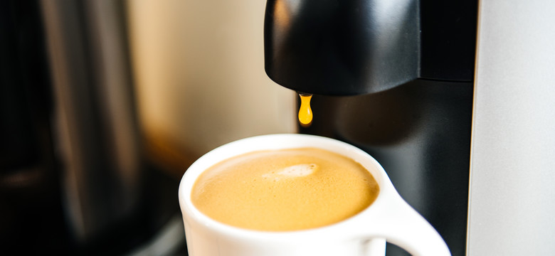 Ile kosztuje kawa z kapsułek, ekspresów kolbowych i automatycznych?