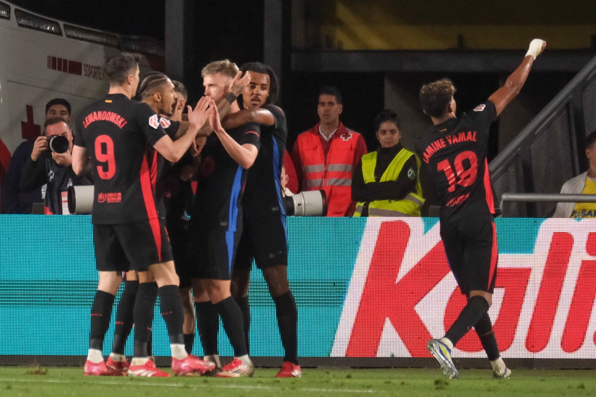 Lewandowski zneutralizowany, Szczęsny znów przyniósł szczęście Barcelonie