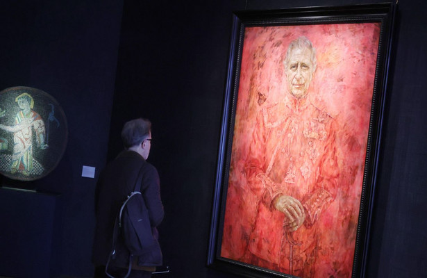 Zniszczony portret króla Karola III. Kontrowersje wokół akcji aktywistów