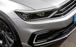 Rośnie popyt na auta elektryczne i hybrydy. Volkswagen nie może się opędzić