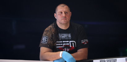 Mirosław Okniński, legendarny trener MMA, wyznaje: Leżałem w pampersie i czułem się jak trup