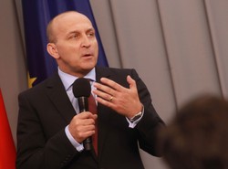 Marcinkiewicz stracił pracę w banku. Co dalej z byłym premierem?