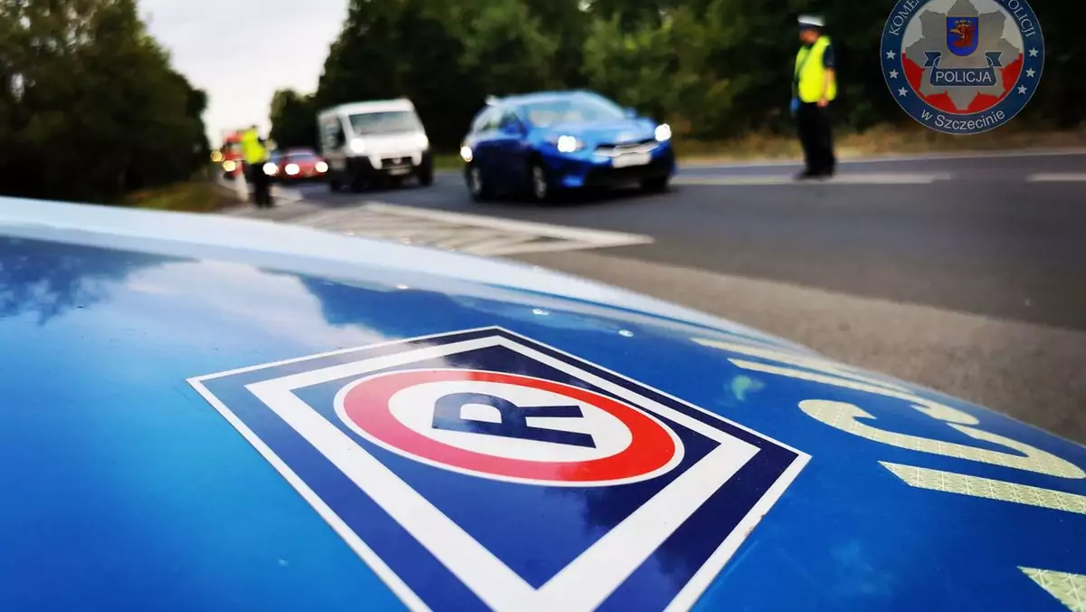 Policyjna kontrola drogowa w Szczecinie