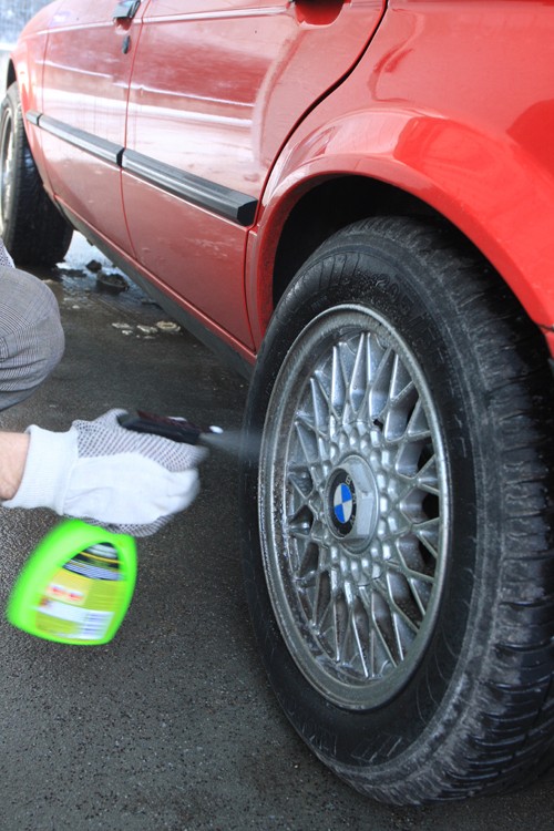 Jak umyć auto w duży mróz?