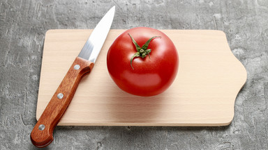 Jeśli potrzesz pomidorem o ten przedmioty, już nigdy nie użyjesz go tylko do gotowania