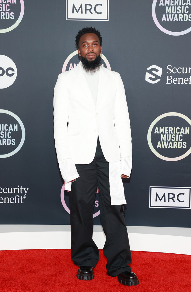 American Music Awards 2021: Dante Bowe