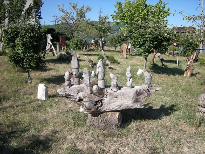 Egzotične drvene skulpture