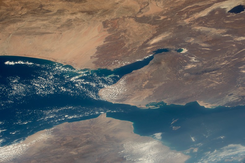 The Bab el-Mandeb Strait separates Yemen from Djibouti and Eritrea and connects the Red Sea with the Gulf of Aden.