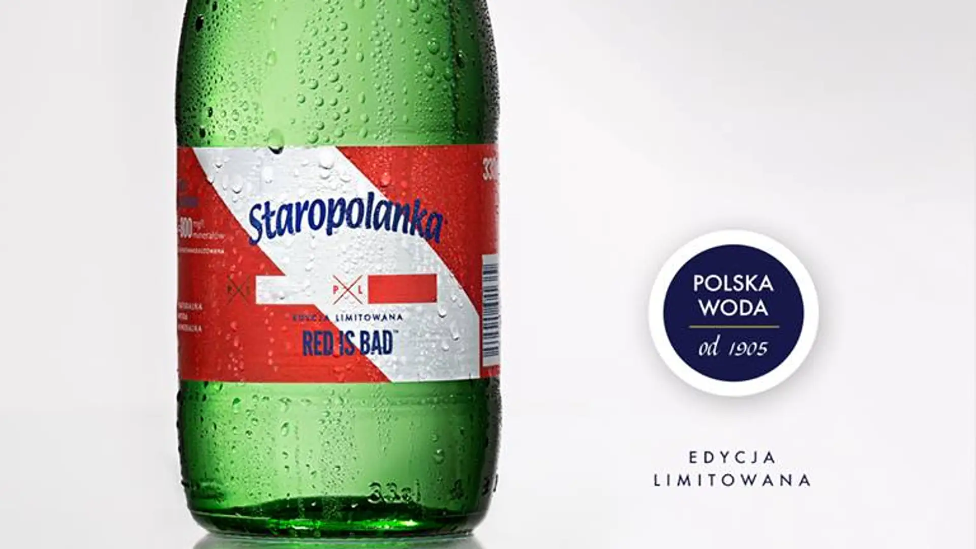 Woda z flagą Polski. To efekt współpracy z Red is Bad