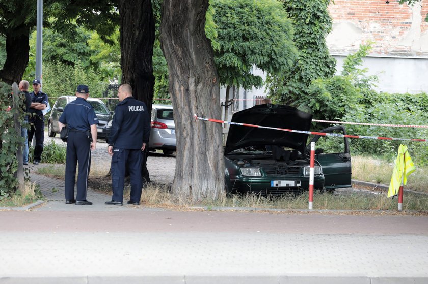 Strzały w Warszawie. Nie żyje kobieta, ranny nastolatek