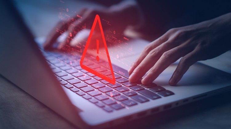 rendőrség, csalás, csaló, becsapás, email átverés