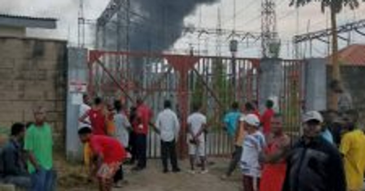 Parts of Calabar thrown into darkness as fire guts transmission station - Vimarsana News