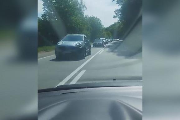 POTPUNI KOLAPS KA ZLATIBORU Više od 1.000 vozila u koloni na magistralnom putu Čačak - Požega (FOTO, VIDEO)