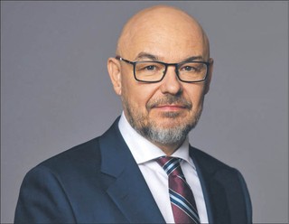 Prezes NFZ: Najbardziej motywujące dla szpitali jest finansowanie [WYWIAD]