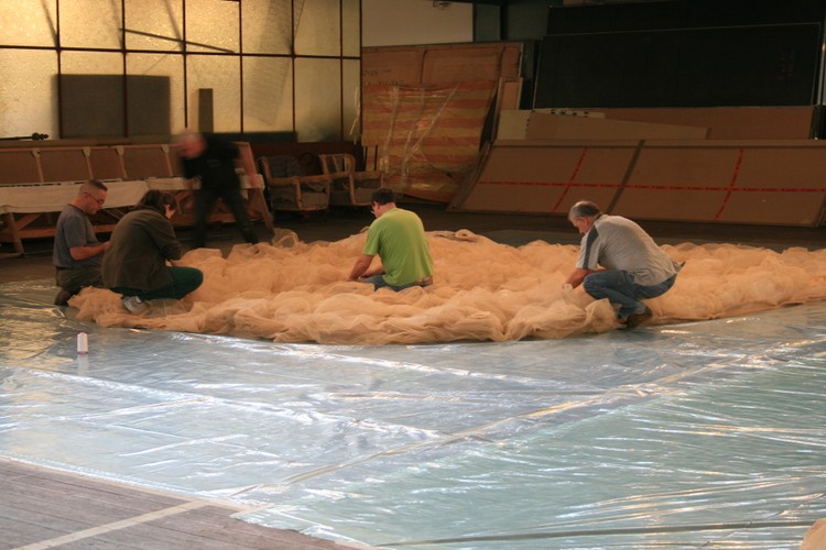 Malarnia Teatru Wielkiego. Produkcja pustyni z tiulu