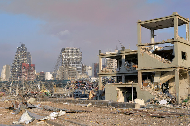 Zniszczenia w Bejrucie po wybuchu w porcie
